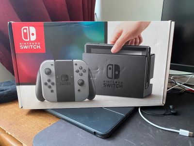 Лот: 15927375. Фото: 1. Nintendo switch на гарантии. Игровые приставки, консоли