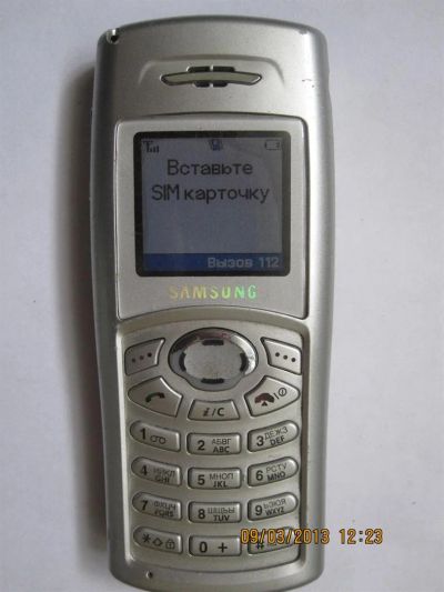 Лот: 3088015. Фото: 1. Сотовый телефон Samsung C100. Кнопочные мобильные телефоны