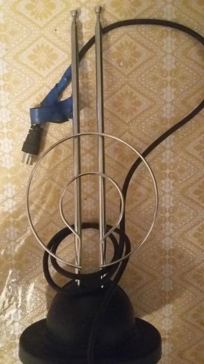 Лот: 8052215. Фото: 1. Комнатная антенна, USB кабель... Разное