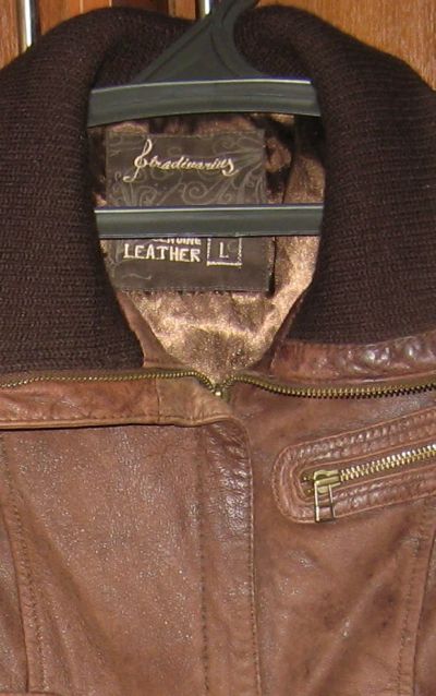 Лот: 7375762. Фото: 1. Куртка кожаная Stradivarius, натуральная... Верхняя одежда