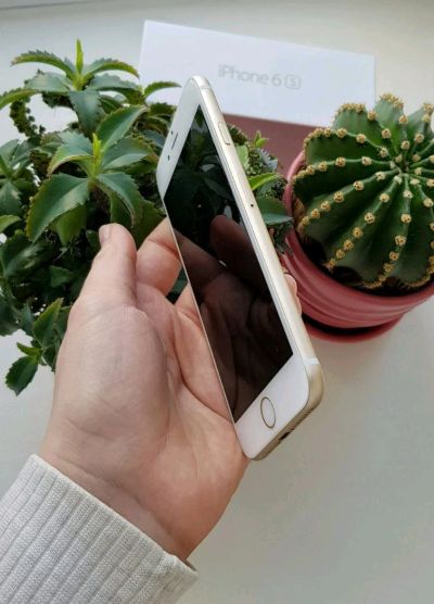 Лот: 10846469. Фото: 1. IPhone 6s. Смартфоны