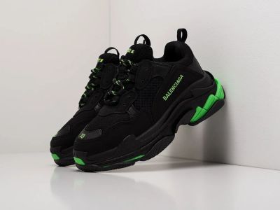 Лот: 18198747. Фото: 1. Кроссовки Balenciaga Triple S... Кеды, кроссовки, слипоны