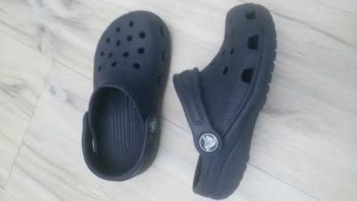 Лот: 15914768. Фото: 1. БУ сабо шлепки детские CROCS оригинал... Шлепанцы, сланцы