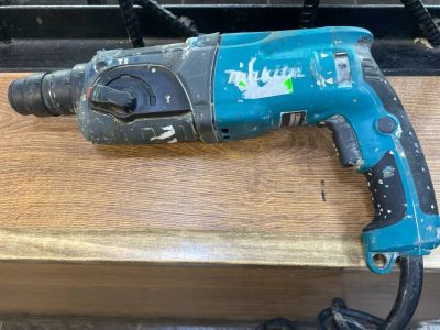 Лот: 25716164. Фото: 1. Перфоратор Makita HR2470 (Г5384С... Электроинструмент