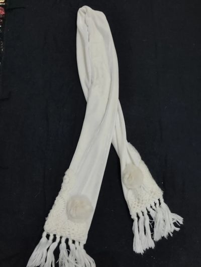 Лот: 19662093. Фото: 1. Шарф белый. Шарфы, платки