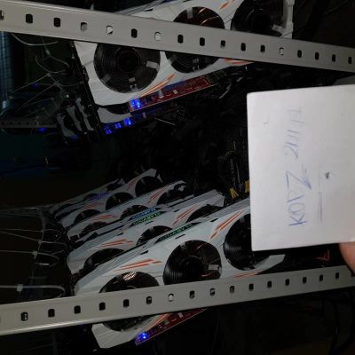 Лот: 10757472. Фото: 1. Gygabite GTX1080TI 11GB GTX 1080ti. Видеокарты