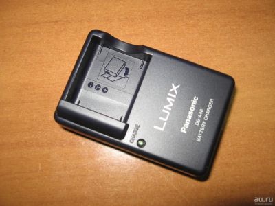 Лот: 10255475. Фото: 1. Зарядное Panasonic Lumix DE-A46. Аккумуляторы, зарядные