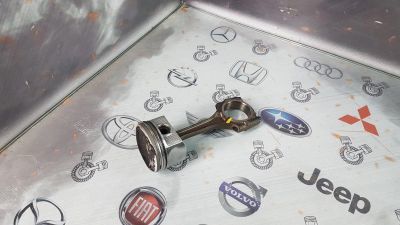 Лот: 23583367. Фото: 1. Поршень с шатуном Toyota Wish... Двигатель и элементы двигателя