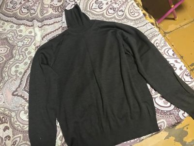 Лот: 14524516. Фото: 1. Однотонная водолазка Emporio Armani... Свитеры, толстовки, худи