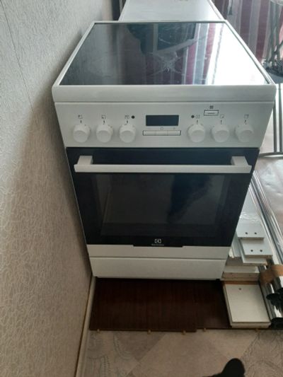 Лот: 17855871. Фото: 1. Керамическая плита Electrolux... Плиты, духовые шкафы, варочные поверхности