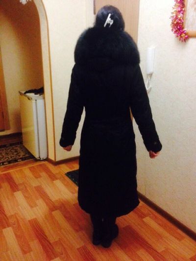 Лот: 4959345. Фото: 1. Пуховое пальто черного цвета... Верхняя одежда