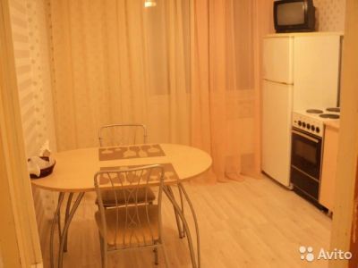 Лот: 6780854. Фото: 1. готовые шторы.тюль.цвет-бежевый... Шторы, тюль