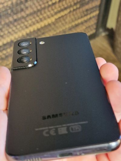 Лот: 19815781. Фото: 1. Samsung Galaxy S22 8/128 официальный... Смартфоны