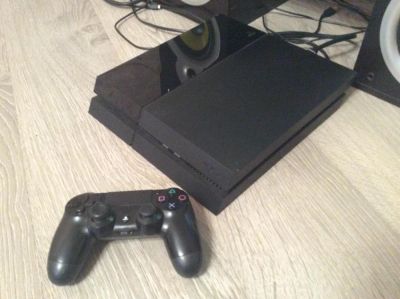 Лот: 8878297. Фото: 1. Sony PlayStation 4. Игровые приставки, консоли
