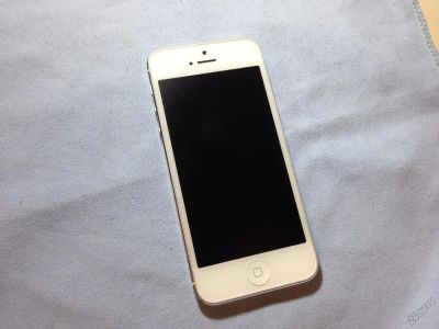 Лот: 5803350. Фото: 1. Apple iPhone 5 16 GB white (айфон... Смартфоны