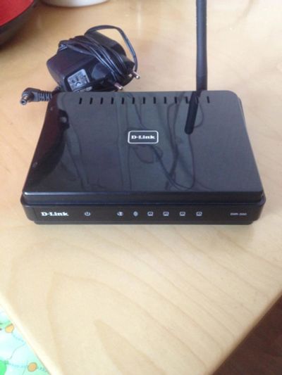 Лот: 11255400. Фото: 1. Wi-Fi роутер D-link dir-300. Маршрутизаторы (роутеры)