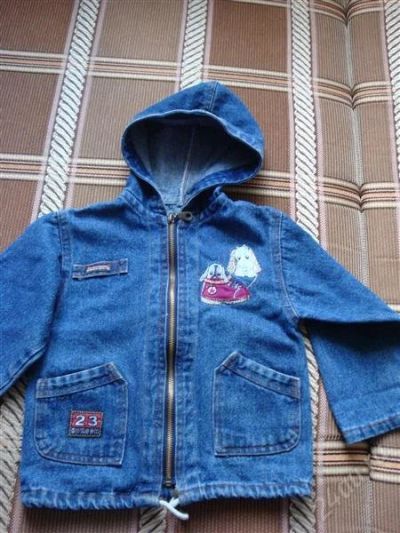 Лот: 1141647. Фото: 1. Джинсовая ветровка для мальчика... Другое (одежда и аксессуары)