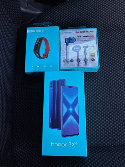 Лот: 16018137. Фото: 1. Honor 8x. Смартфоны