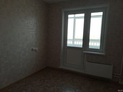 Лот: 15470561. Фото: 1. Собственник сдам 1комн пустую... Квартиры, студии