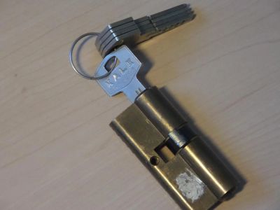 Лот: 5345234. Фото: 1. Личина замка KALE 68 (26*10*32... Замки
