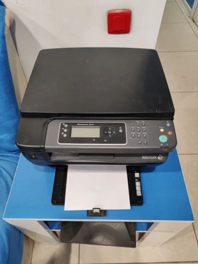 Лот: 25651717. Фото: 1. Принтер МФУ Xerox 3045 на запчасти... МФУ и копировальные аппараты