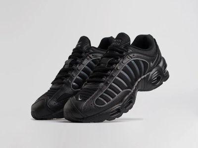 Лот: 25766821. Фото: 1. Кроссовки Nike Air Max Tailwind... Кеды, кроссовки, слипоны