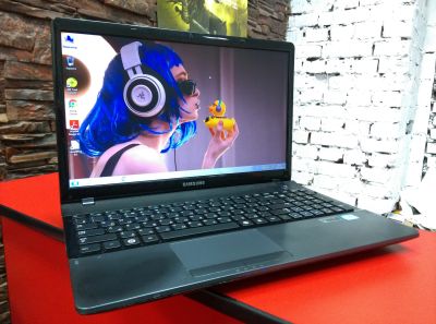 Лот: 13071471. Фото: 1. Ноутбук Samsung NP300E5C-U03RU... Ноутбуки