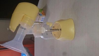 Лот: 5672421. Фото: 1. Молокоотсос электрический Medela... Всё для кормления