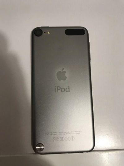 Лот: 12290173. Фото: 1. Ipod touch 5 32gb. Плееры