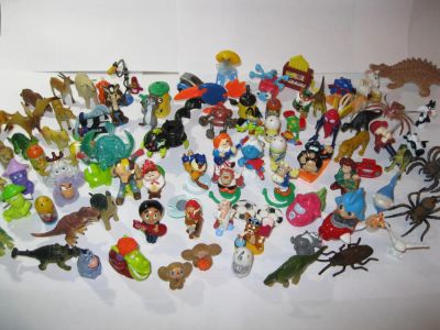 Лот: 5495870. Фото: 1. Игрушки. Фигурки из Киндера. Bakugan... Игрушки