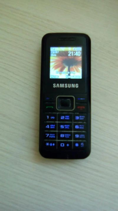 Лот: 7649652. Фото: 1. Телефон Samsung E1070, исправен... Кнопочные мобильные телефоны