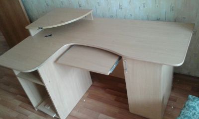 Лот: 11485286. Фото: 1. Стол компьютерный. Компьютерные и письменные столы