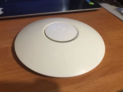 Лот: 11653067. Фото: 1. Точка доступа Ubiquiti UniFi AP. Маршрутизаторы (роутеры)