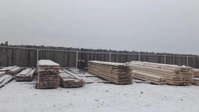 Лот: 10697848. Фото: 1. доска брус листвяк. Древесина, пиломатериал