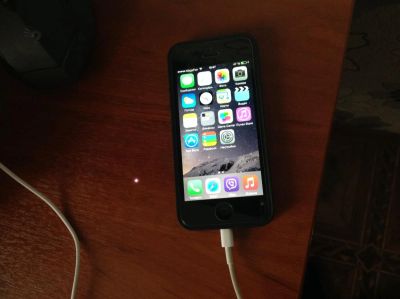 Лот: 4586939. Фото: 1. Iphone 5 16 gb обмен!!. Смартфоны