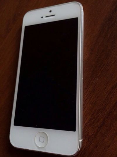 Лот: 5167894. Фото: 1. iphone 5 32gb. Смартфоны