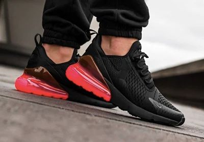 Лот: 12367979. Фото: 1. Кроссовки Nike 270. Кеды, кроссовки, слипоны