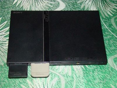 Лот: 799035. Фото: 1. продам сони плеистеишен 2. Игровые приставки, консоли