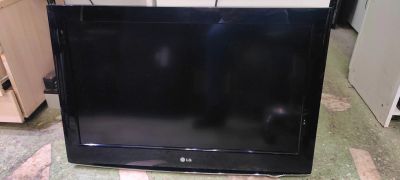 Лот: 25257431. Фото: 1. Телевизор LG 32LD420 неисправен... Телевизоры