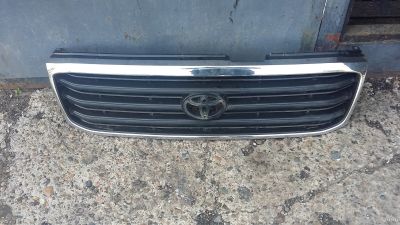 Лот: 13266363. Фото: 1. Решетка радиатора Toyota Land... Кузов