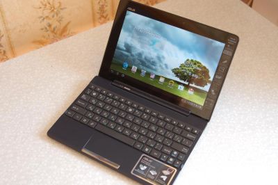 Лот: 5345047. Фото: 1. Asus Transformer Pad TF300TG 32Gb... Планшеты