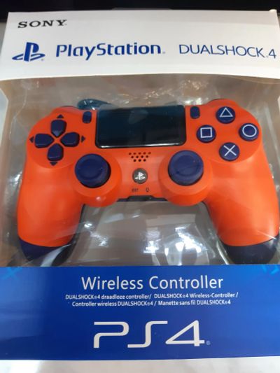 Лот: 17869287. Фото: 1. Беспроводной джойстик ps4 ( в... Аксессуары для игровых приставок, консолей, геймпады