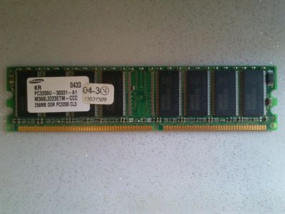 Лот: 4289592. Фото: 1. Samsung DDR PC-3200 256MB. Оперативная память