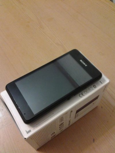Лот: 6717400. Фото: 1. Sony e 1 dual. Смартфоны