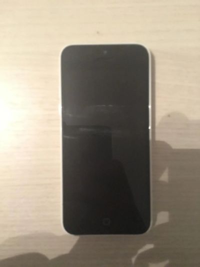 Лот: 8687185. Фото: 1. Apple iPhone 5C 32gb white. Смартфоны