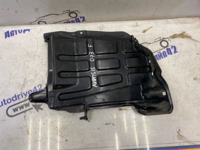 Лот: 21713101. Фото: 1. подкрылок toyota Avensis AT220L. Двигатель и элементы двигателя