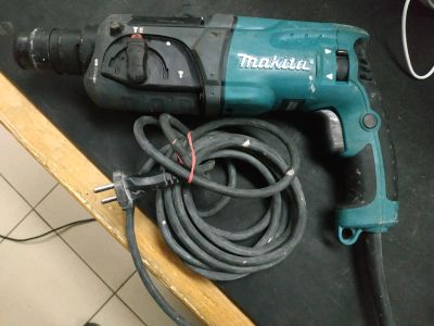 Лот: 15212386. Фото: 1. Перфоратор Makita Hr 2470. Ручной инструмент
