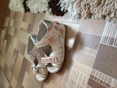 Лот: 3900314. Фото: 1. Продам сандалики для девочки... Сандалии