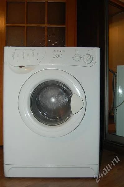 Лот: 2072526. Фото: 1. Стиральная машина Indesit W43T. Стиральные машины