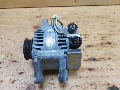 Лот: 19368797. Фото: 1. Генератор Toyota Ractis NCP120... Электрооборудование